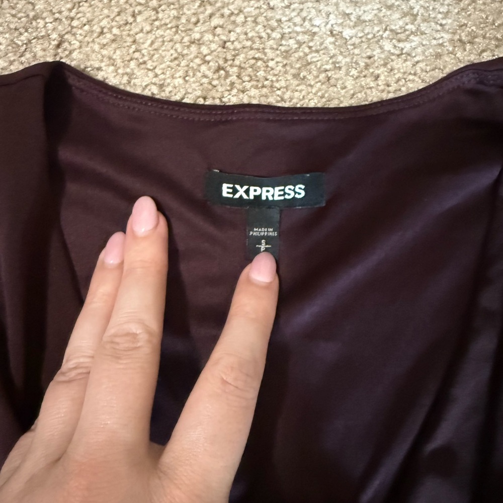 Express Burgundy Faux-Wrap Tie Waist Jumpsuit Size Small - Picture 4 of 7